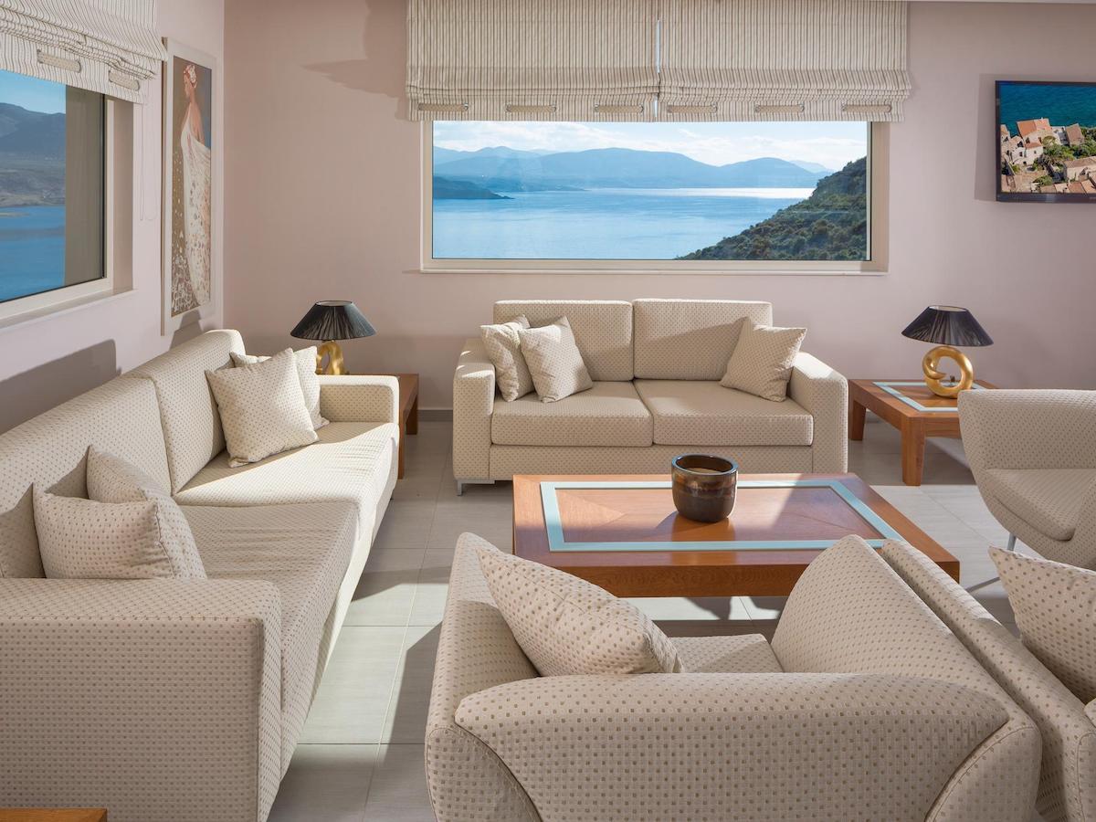 Princess Kyniska Suites Plitra Bagian luar foto